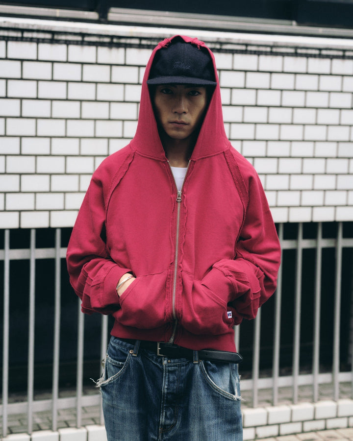 RUSSELL ATHLETIC × JieDa。ショート丈のジップパーカーという選択