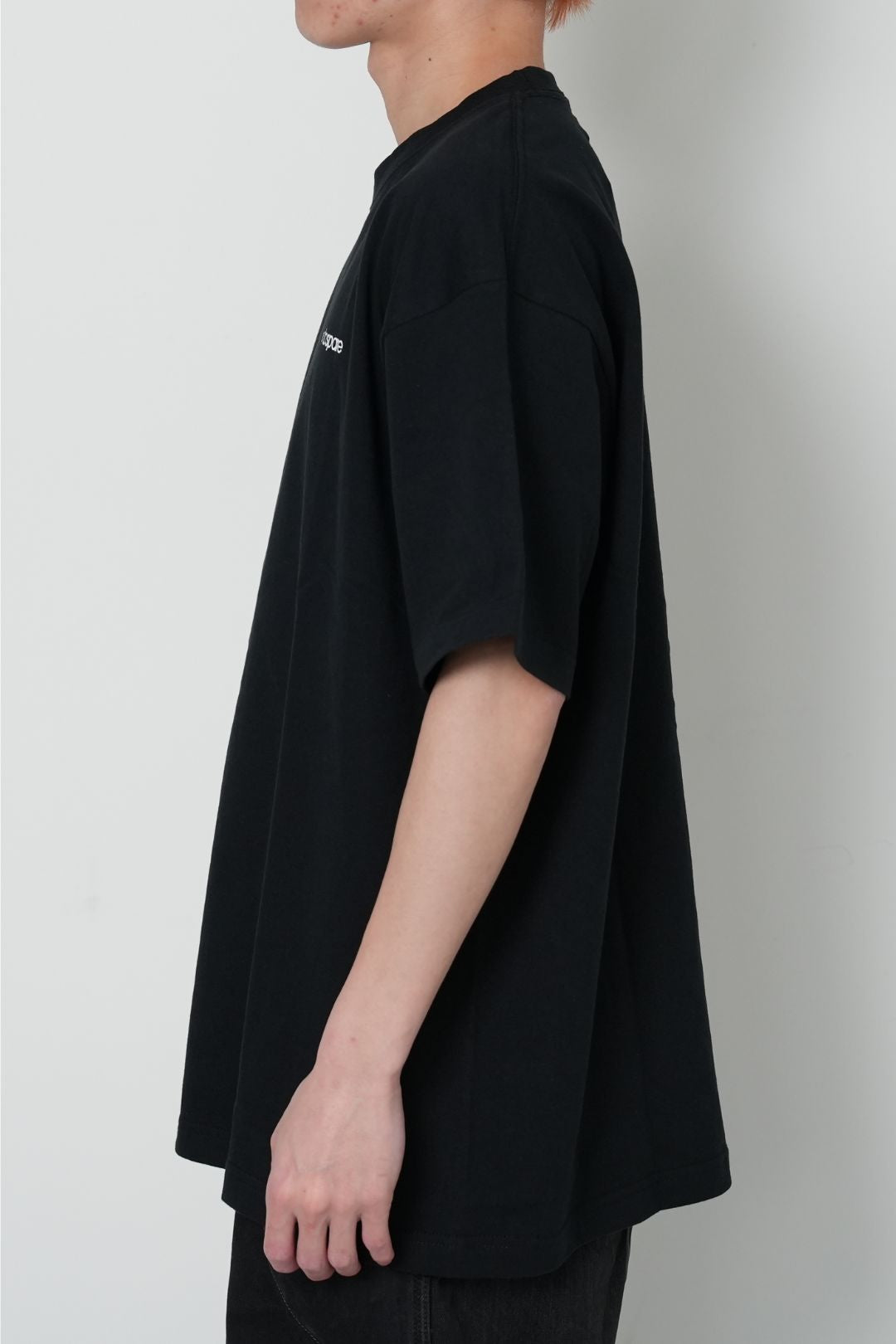 PLANE LOGO TEE（BLACK）
