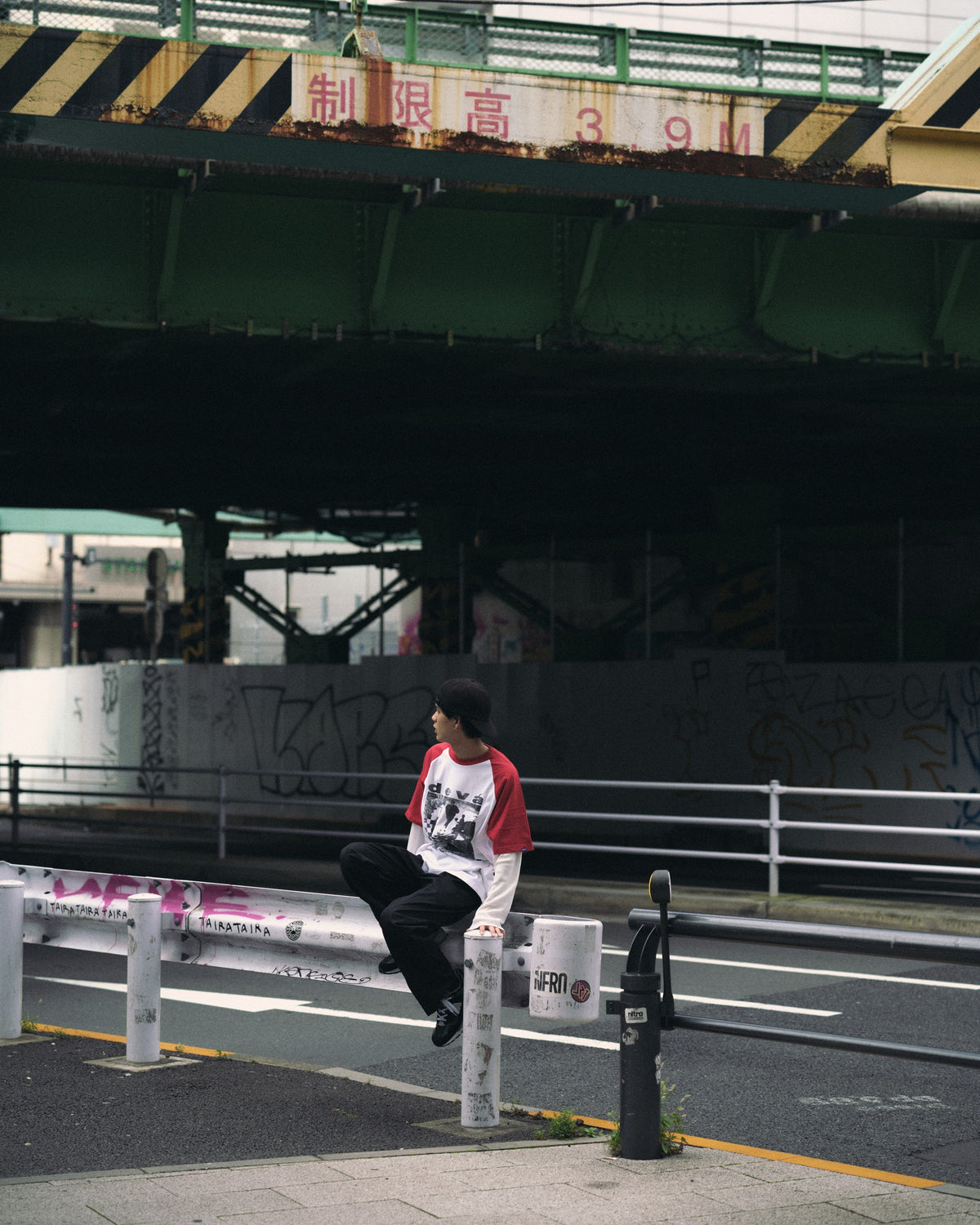 L/S Layered T-shirt-LOST 着用イメージ 1