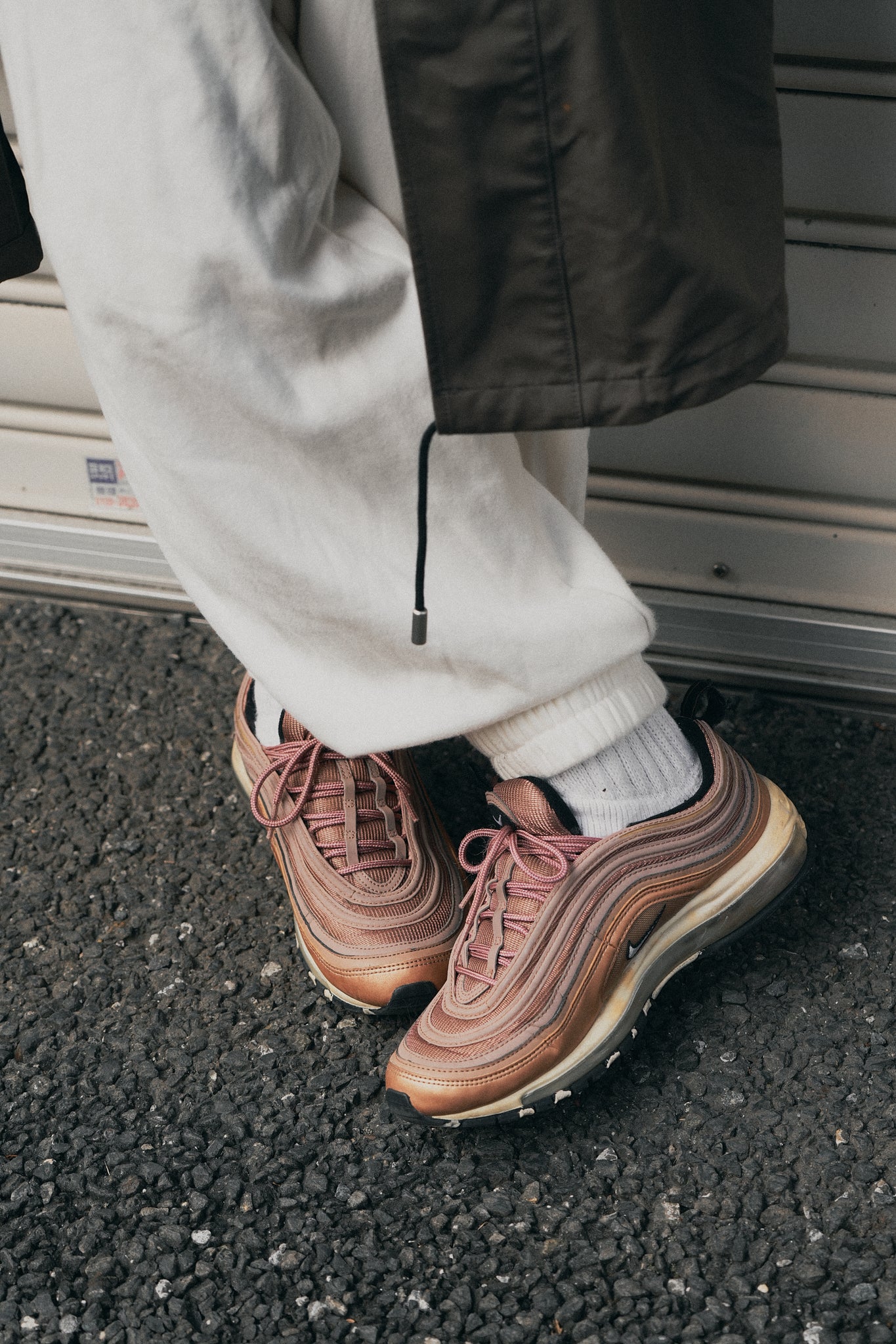 OLD ENGLISH LOGO SWEAT（ASH）