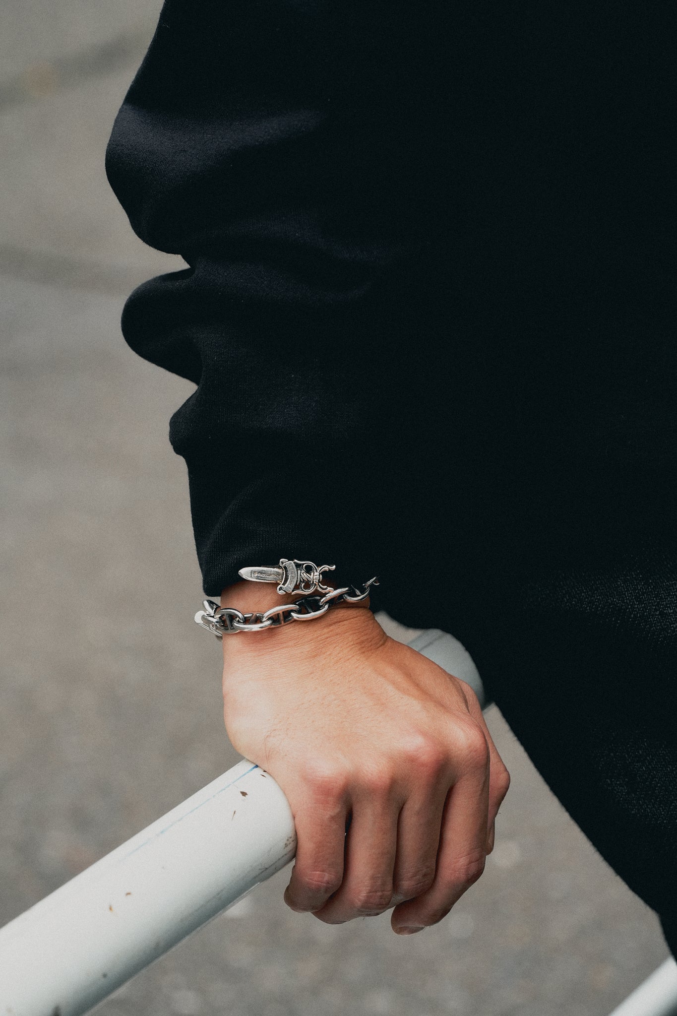 TAGGING LOGO SWEAT（BLACK）