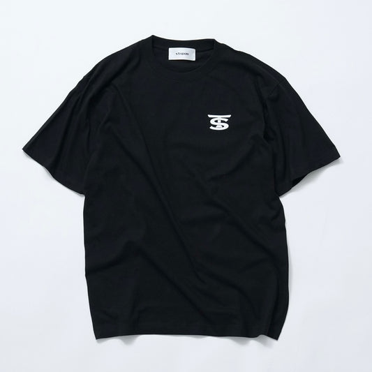 EMBLEM LOGO TEE（BLACK）