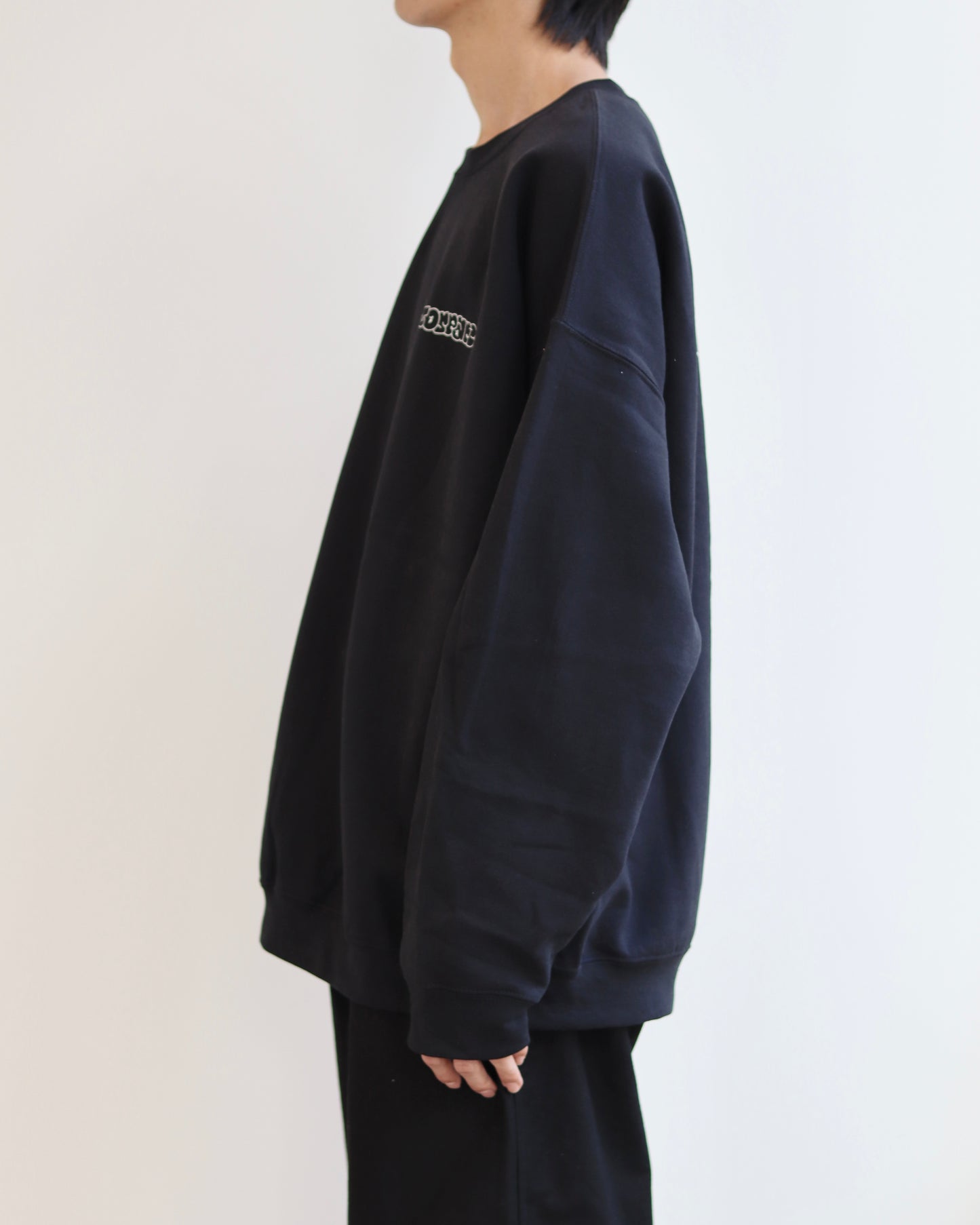 TAGGING LOGO SWEAT（BLACK）