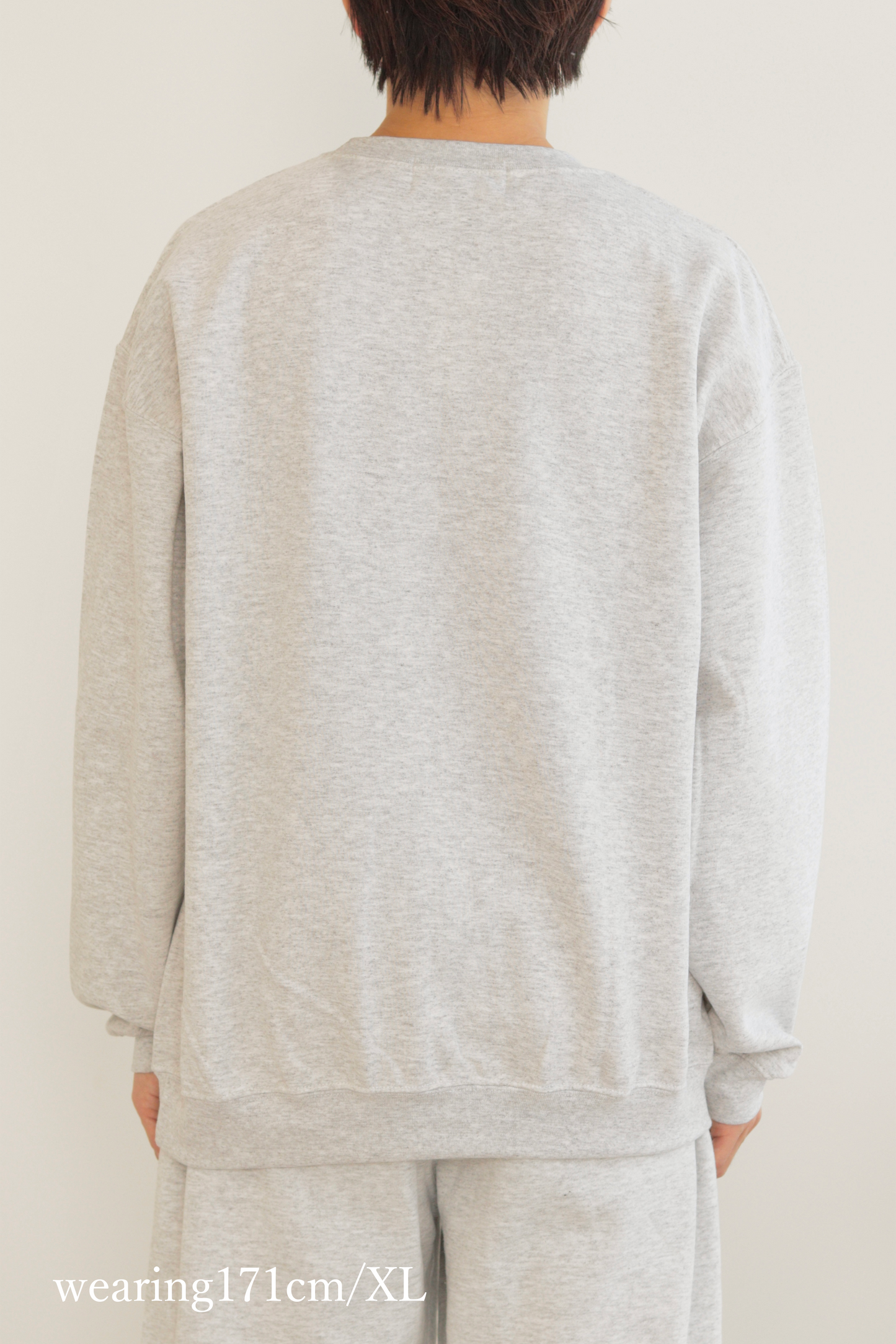 OLD ENGLISH LOGO SWEAT（ASH）