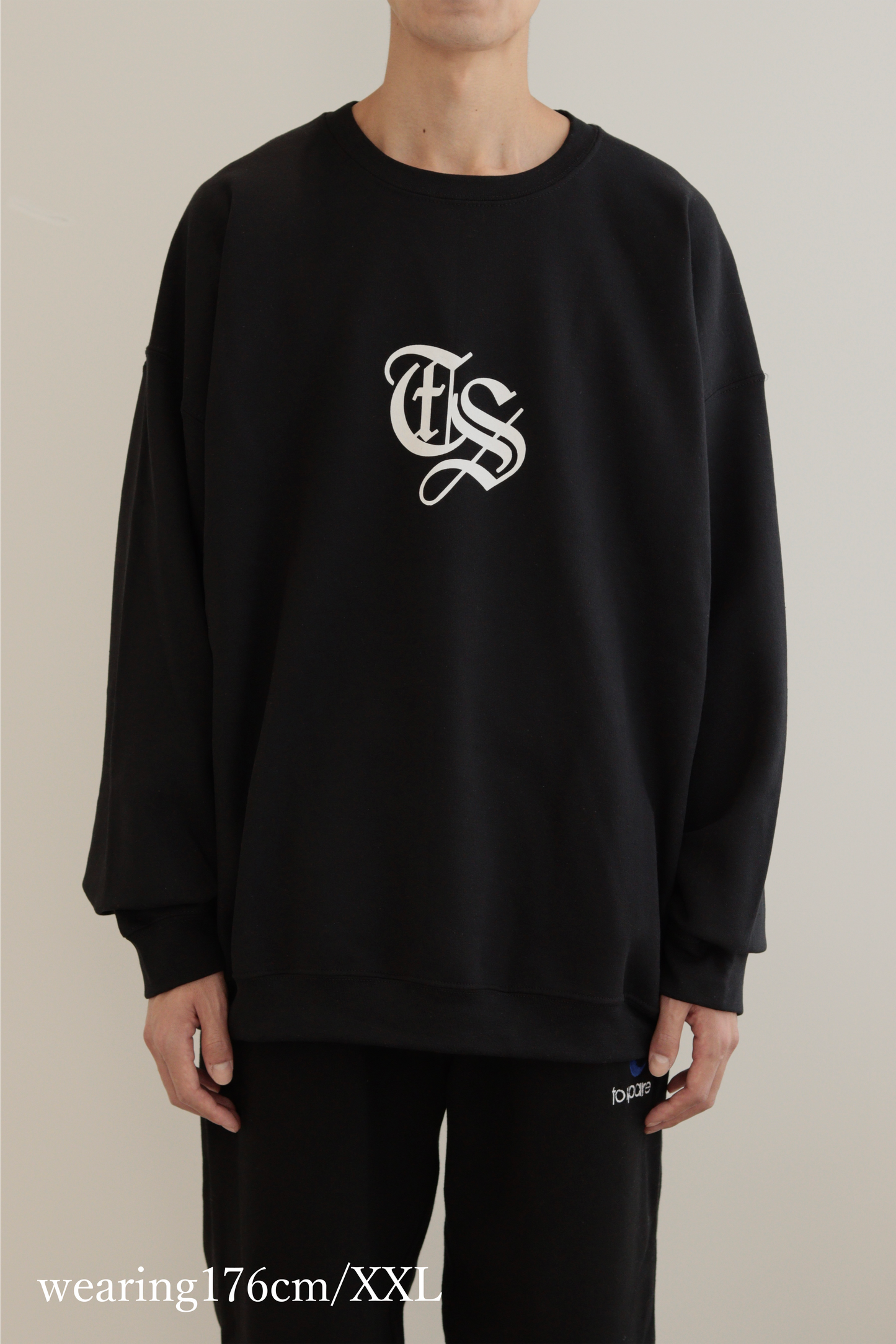 OLD ENGLISH LOGO SWEAT（BLACK）
