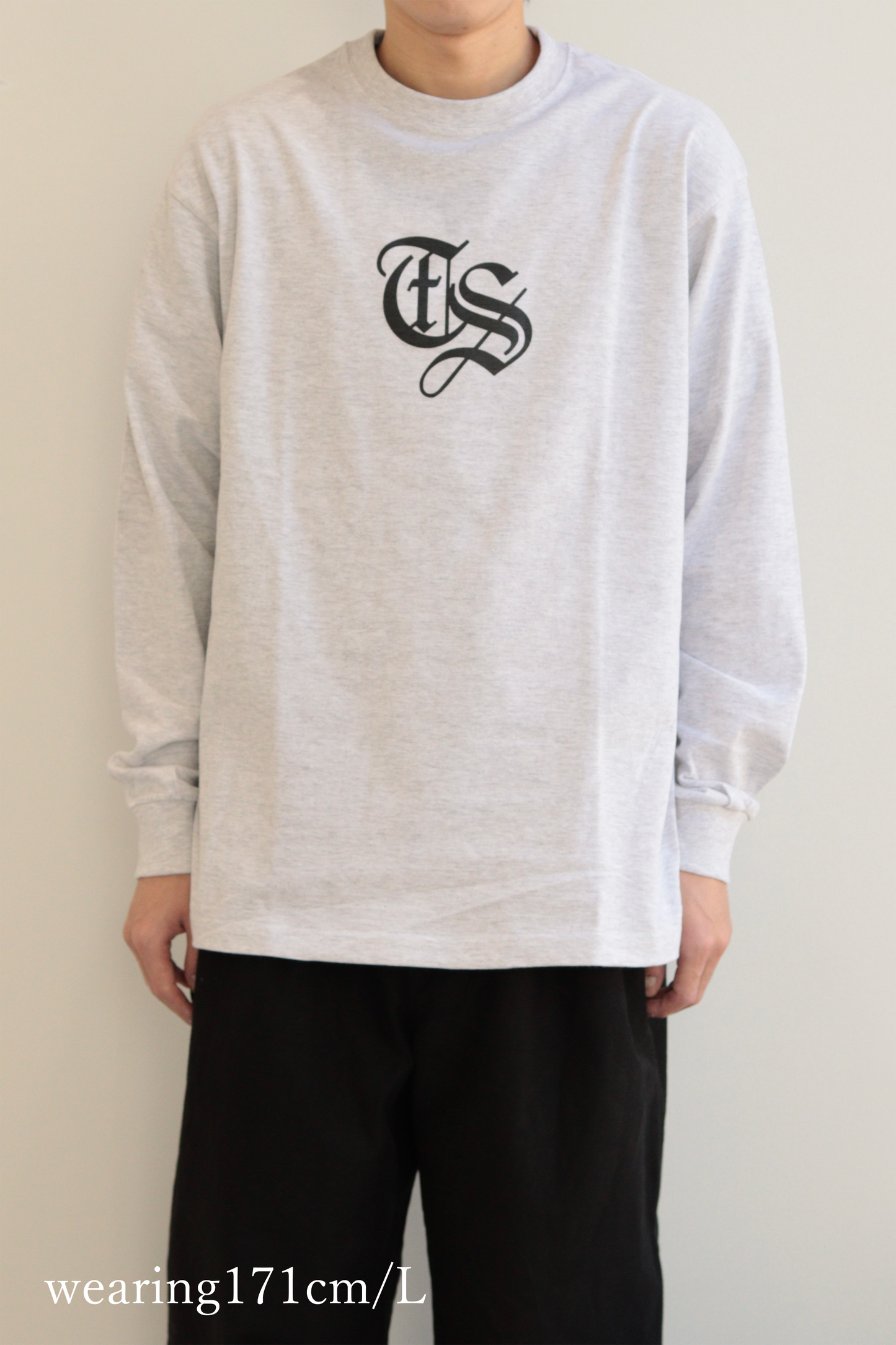 OLD ENGLISH LOGO L/S TEE （ASH）
