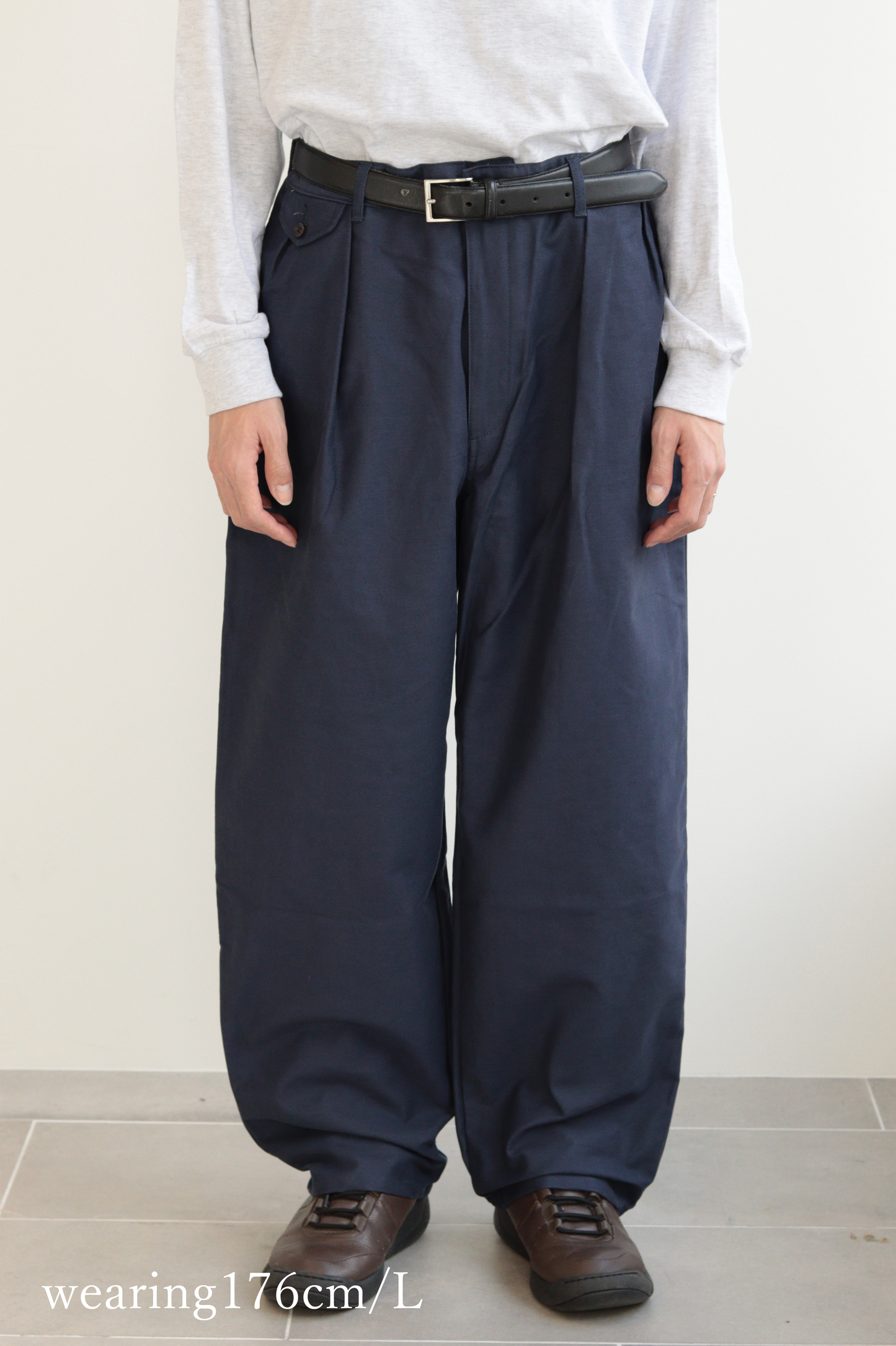 STANDARD CHINO TROUSERS（NAVY）