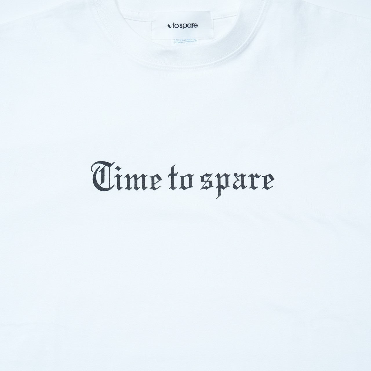OLD ENGLISH LOGO L/S TEE（WHITE）