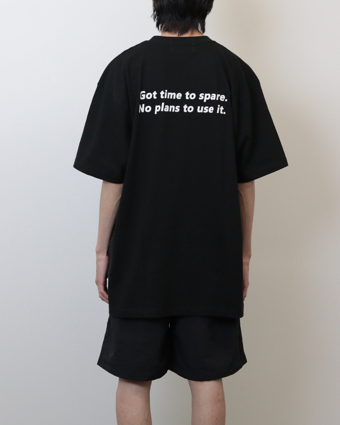 EMBLEM LOGO TEE（BLACK）