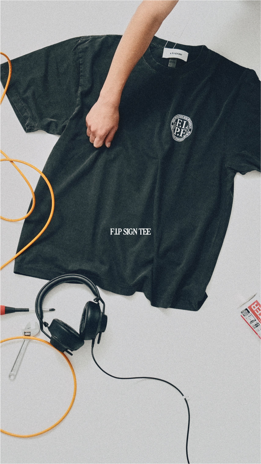 FIP.SIGN TEE