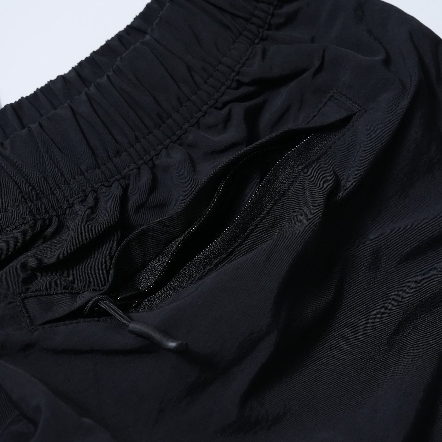 PLANE LOGO NYLON EASY SHORTS（BLACK）