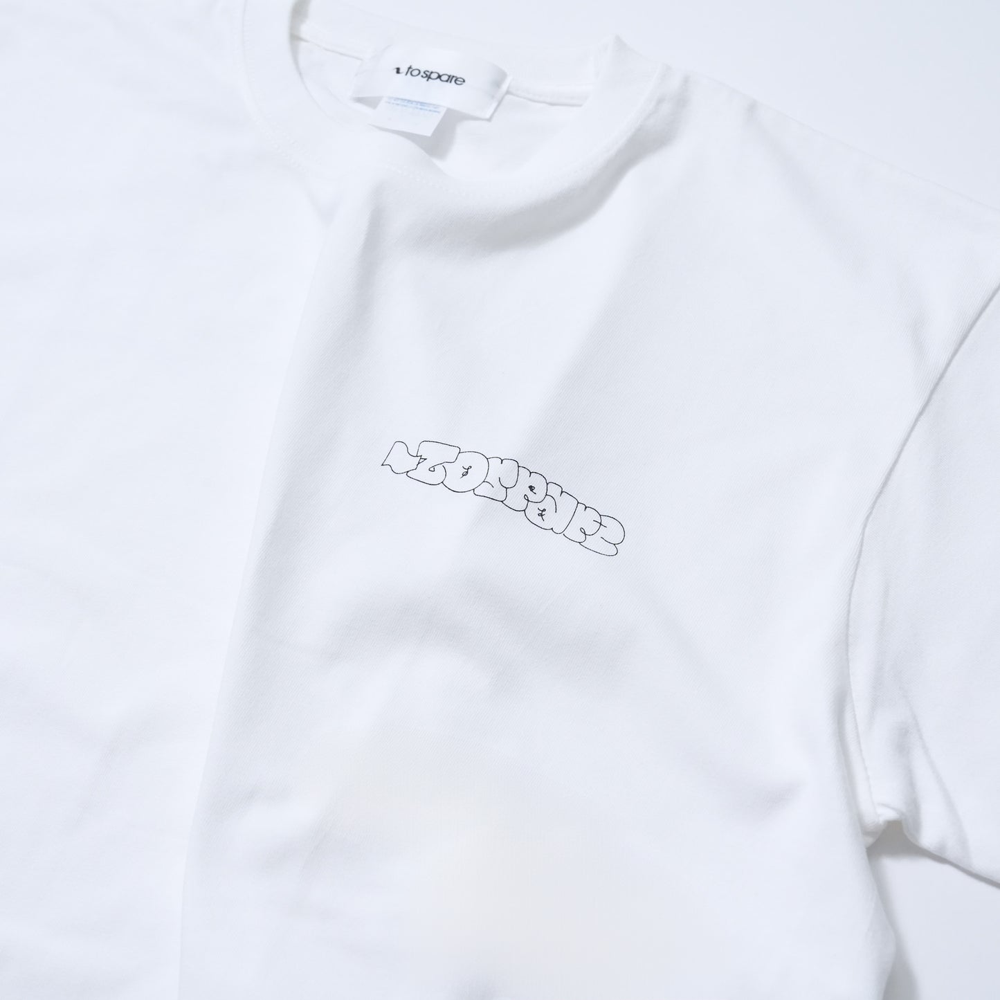 TAGGING LOGO TEE（WHITE）